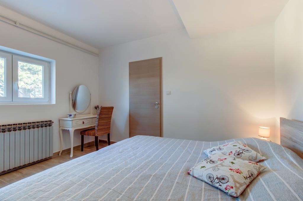 Apartment Senka Mali Losinj Luaran gambar
