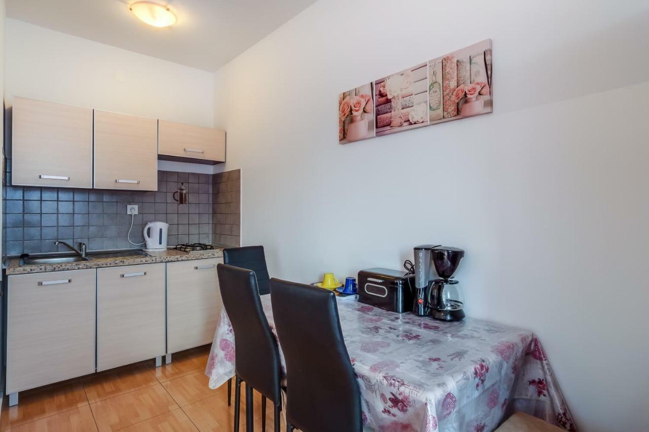Apartment Senka Mali Losinj Luaran gambar